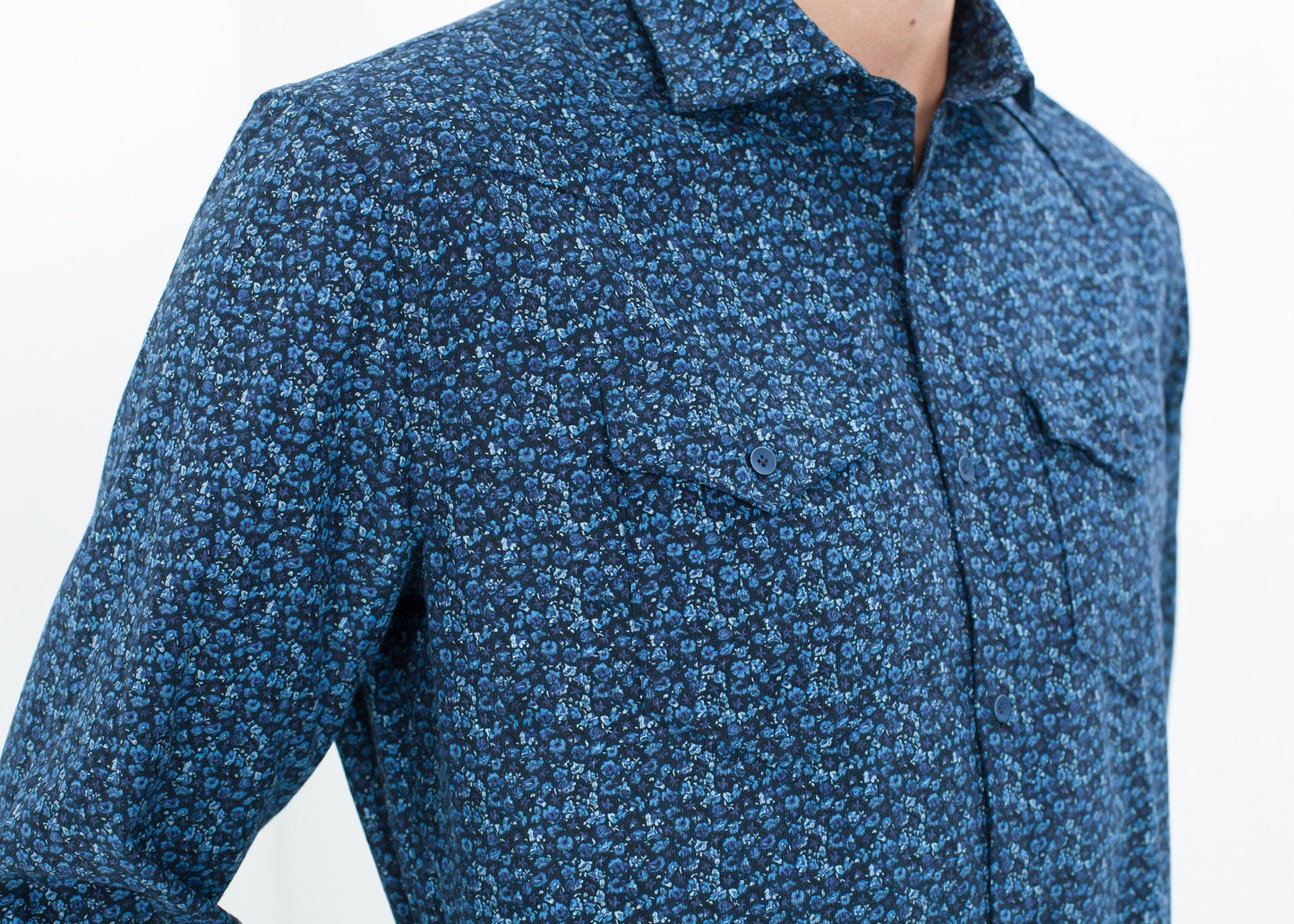 Camisa abotonada Western Arkansas en floral azul