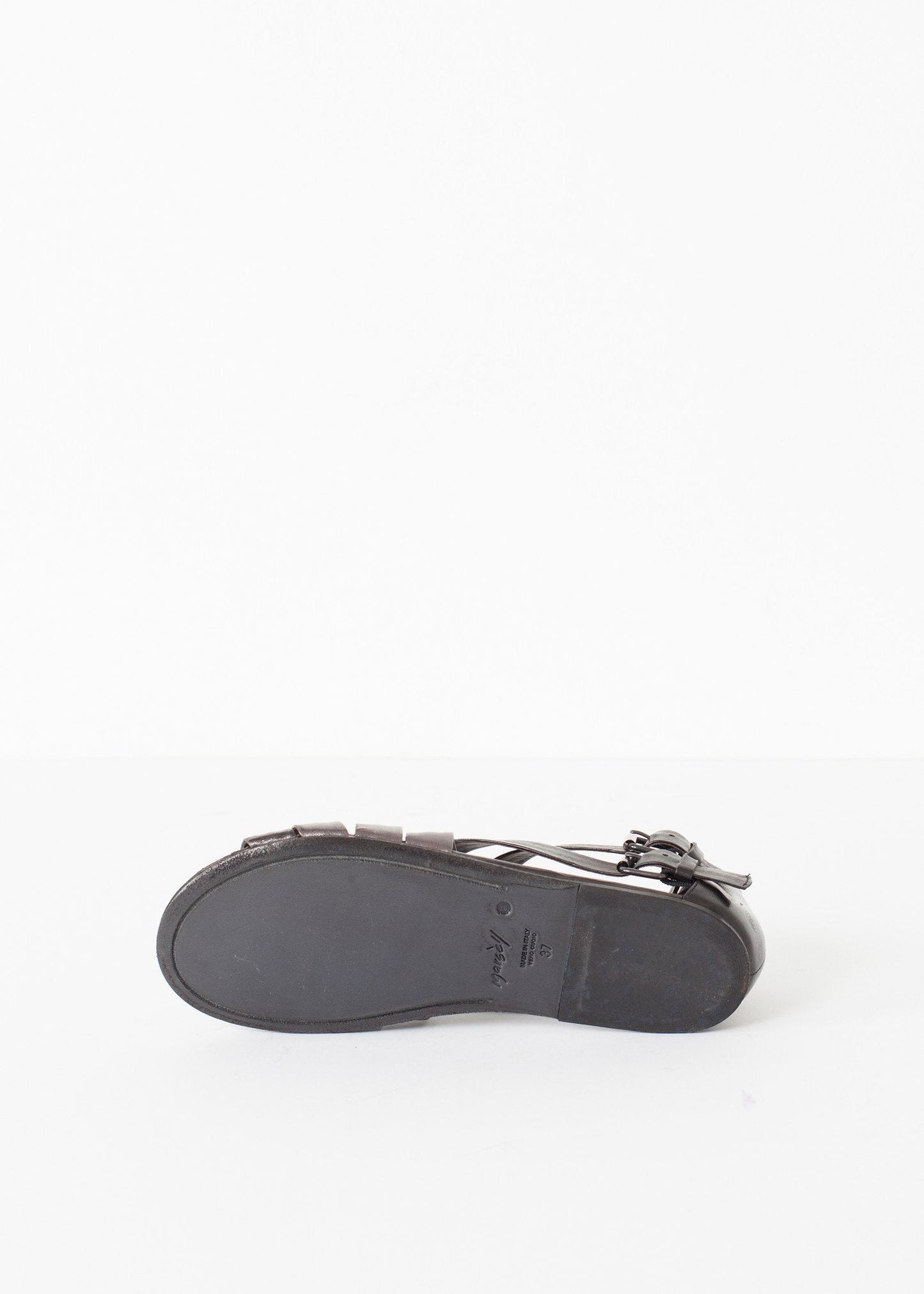 Sandalia Wrap en Negro/Acero