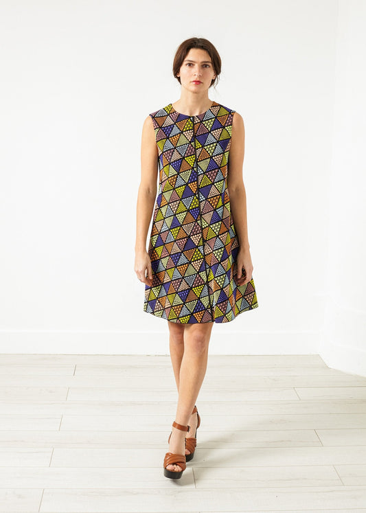 ROBE TRIANGLE SANS MANCHES