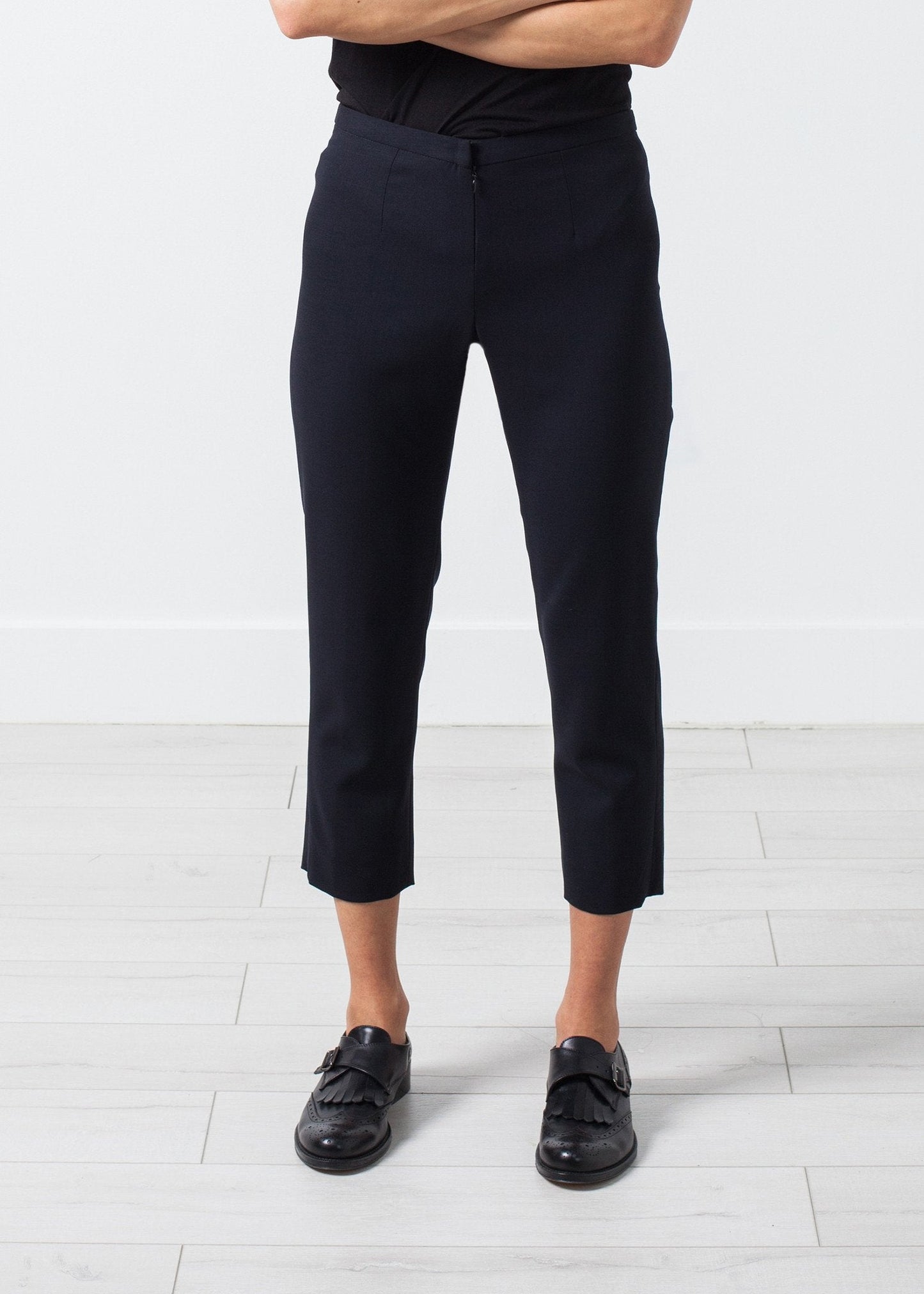 Pantalon court en laine bleu marine