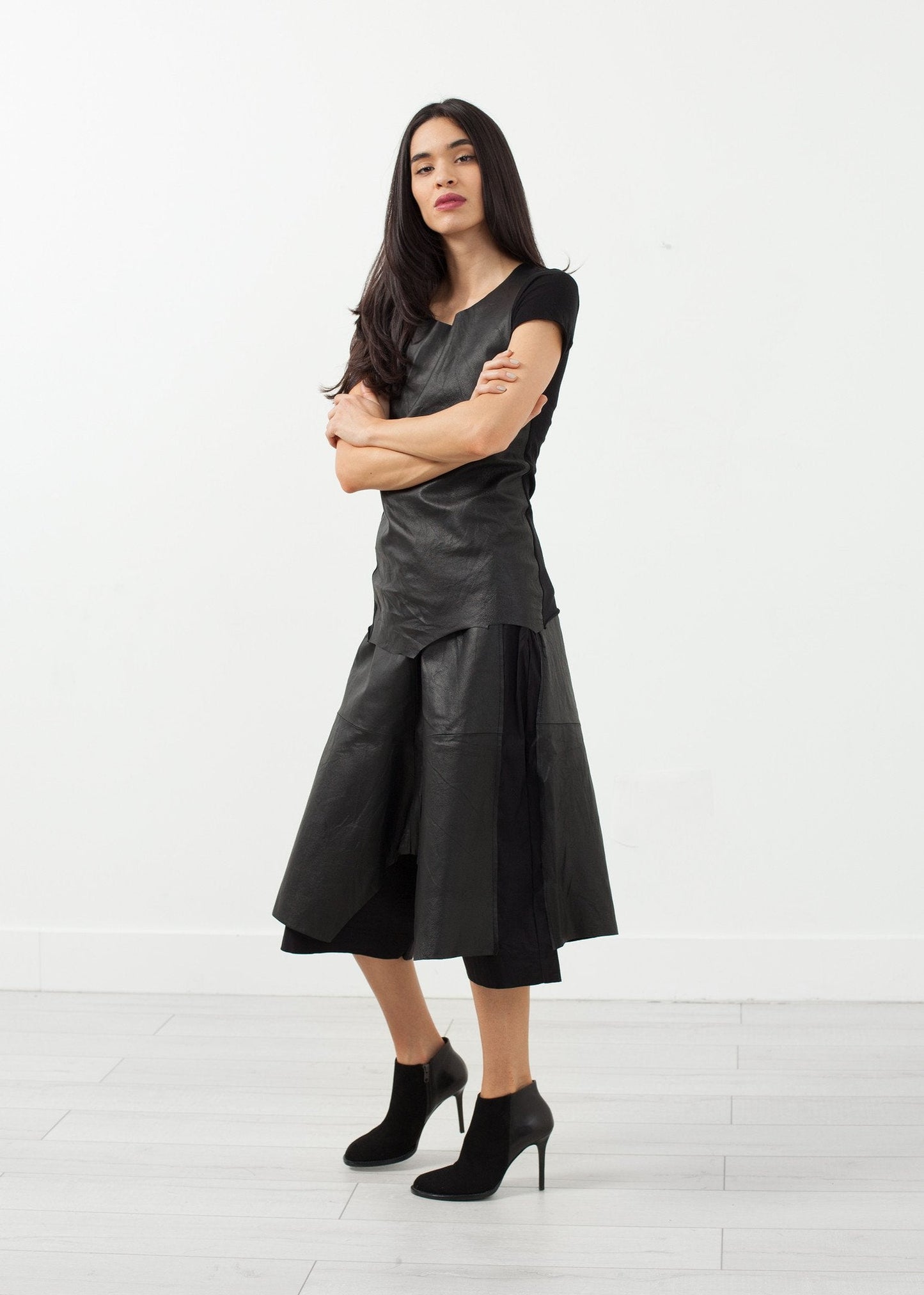 Pantalones de tiro caído de cuero