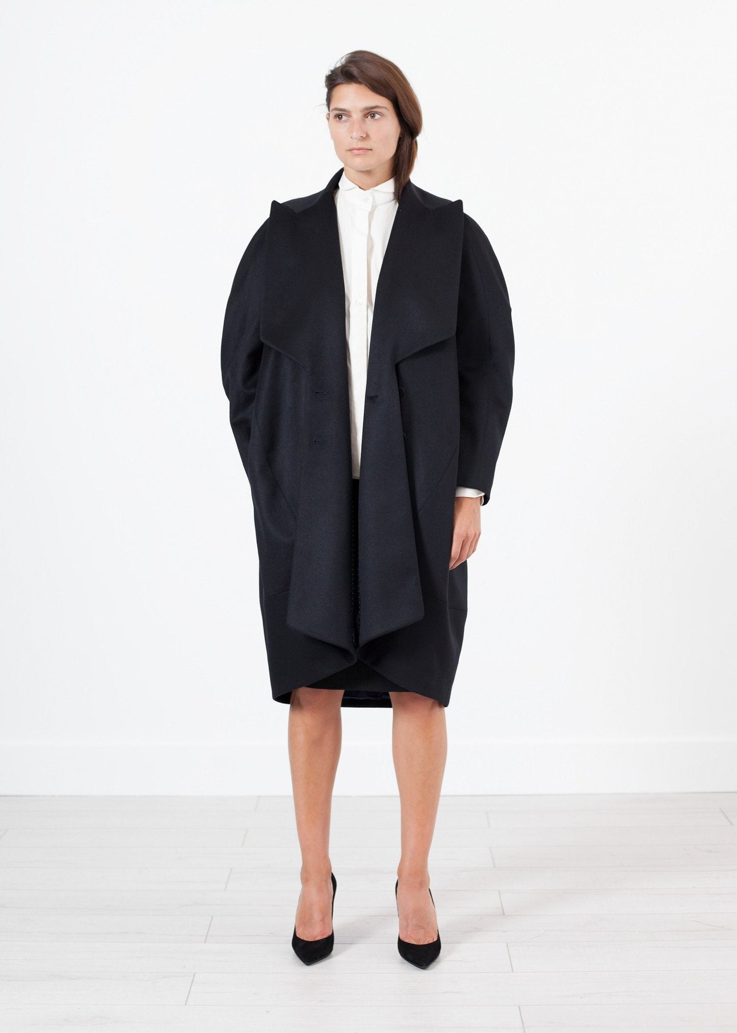 ABRIGO Shahmeena Cocoon en negro 