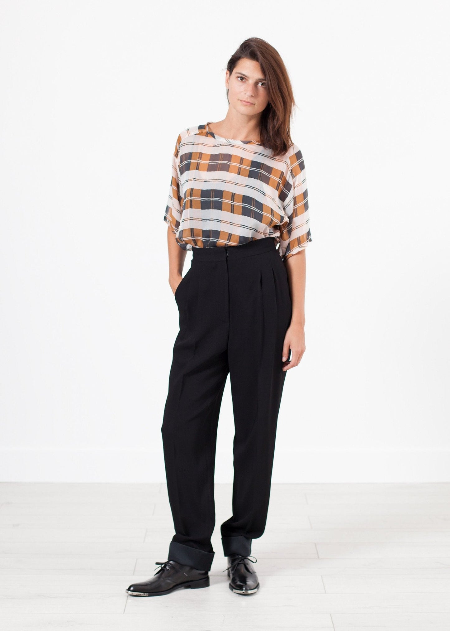 Pantalon à revers contrastés en noir