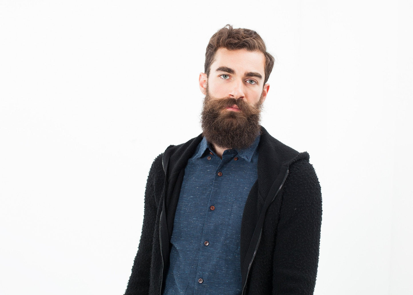 PULL ZIPPÉ EN NOIR
