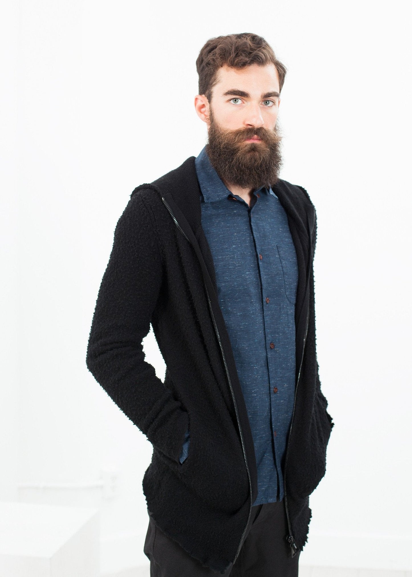 PULL ZIPPÉ EN NOIR