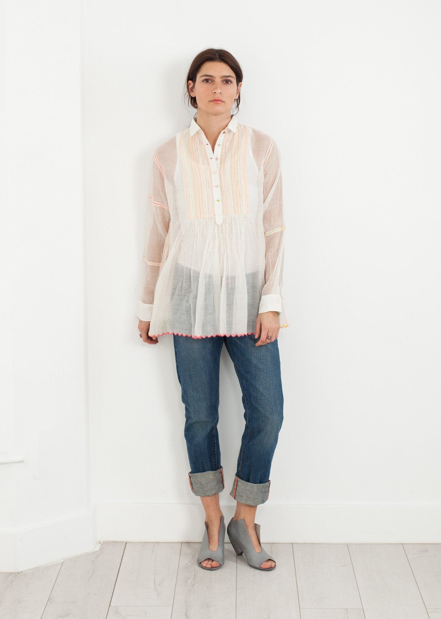 Blusa arcoiris transparente en blanco (!)
