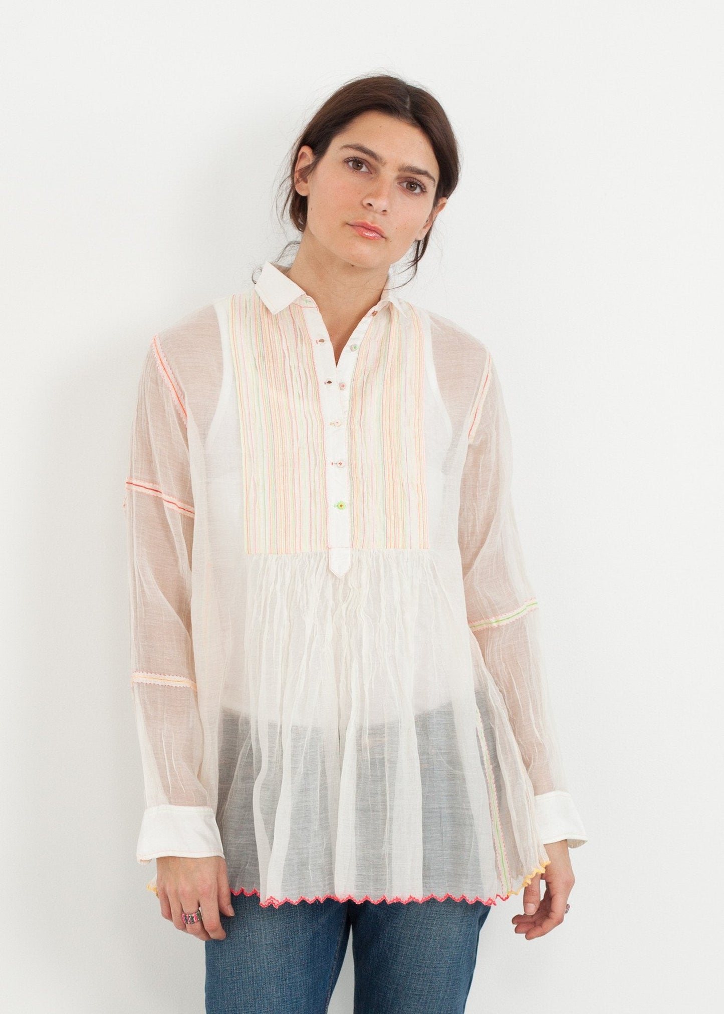 Blusa arcoiris transparente en blanco (!)