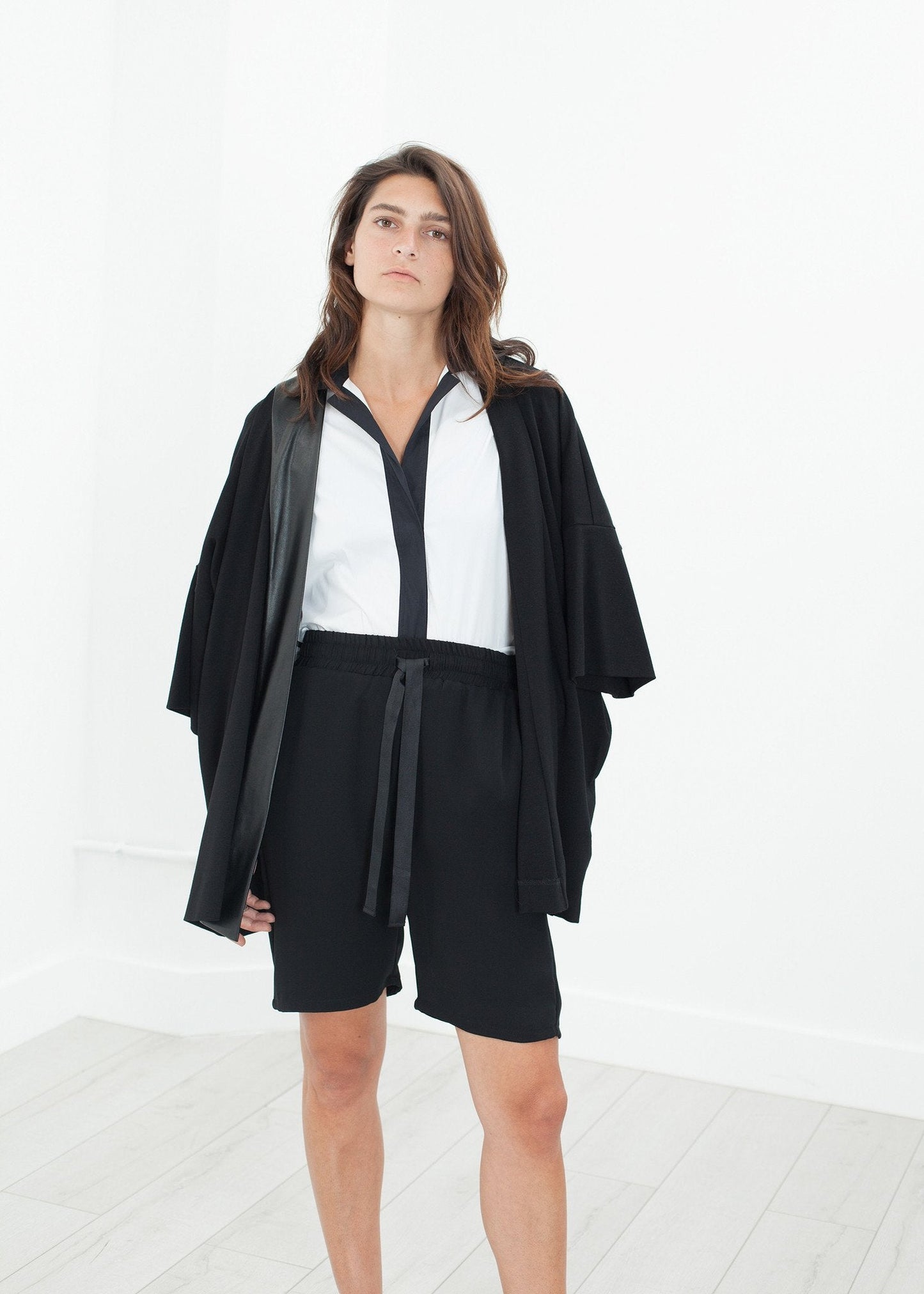 PANTALONES CORTOS Nuit en Negro
