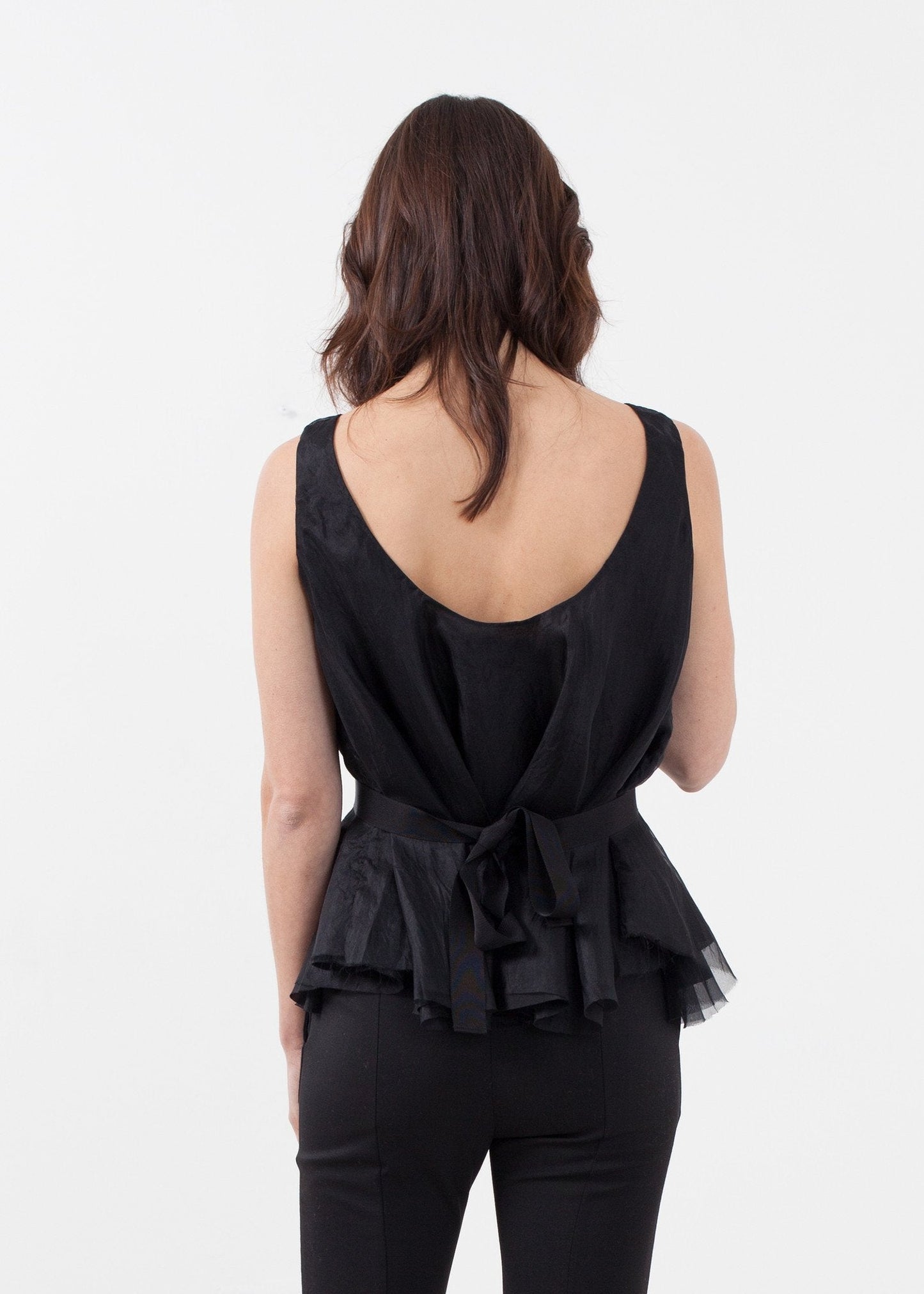 Top de organza con vuelo