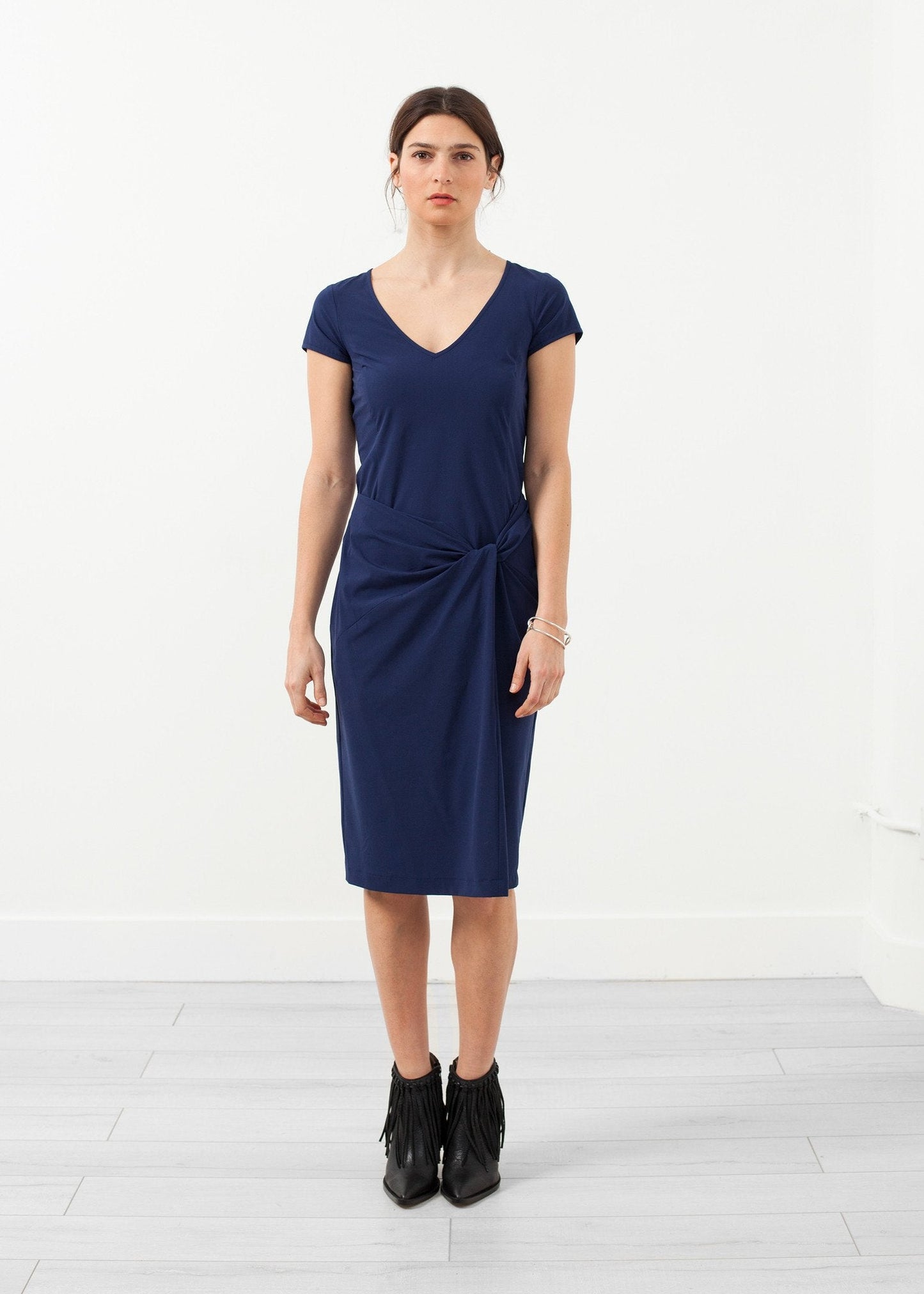 Vestido retorcido con cuello en V