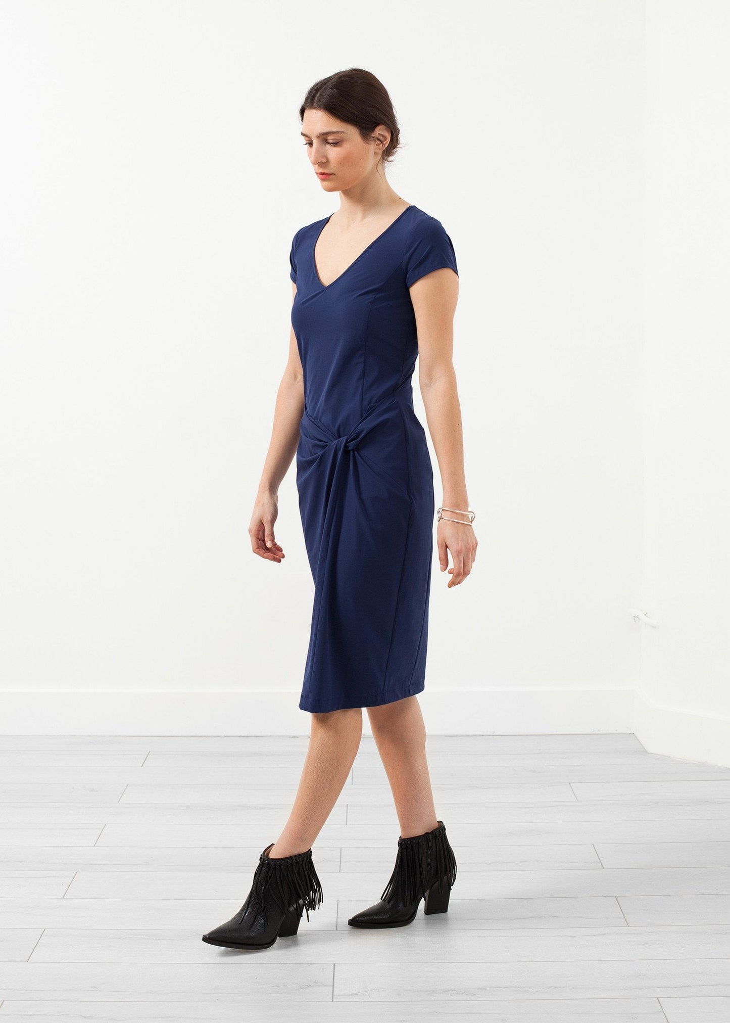 Vestido retorcido con cuello en V