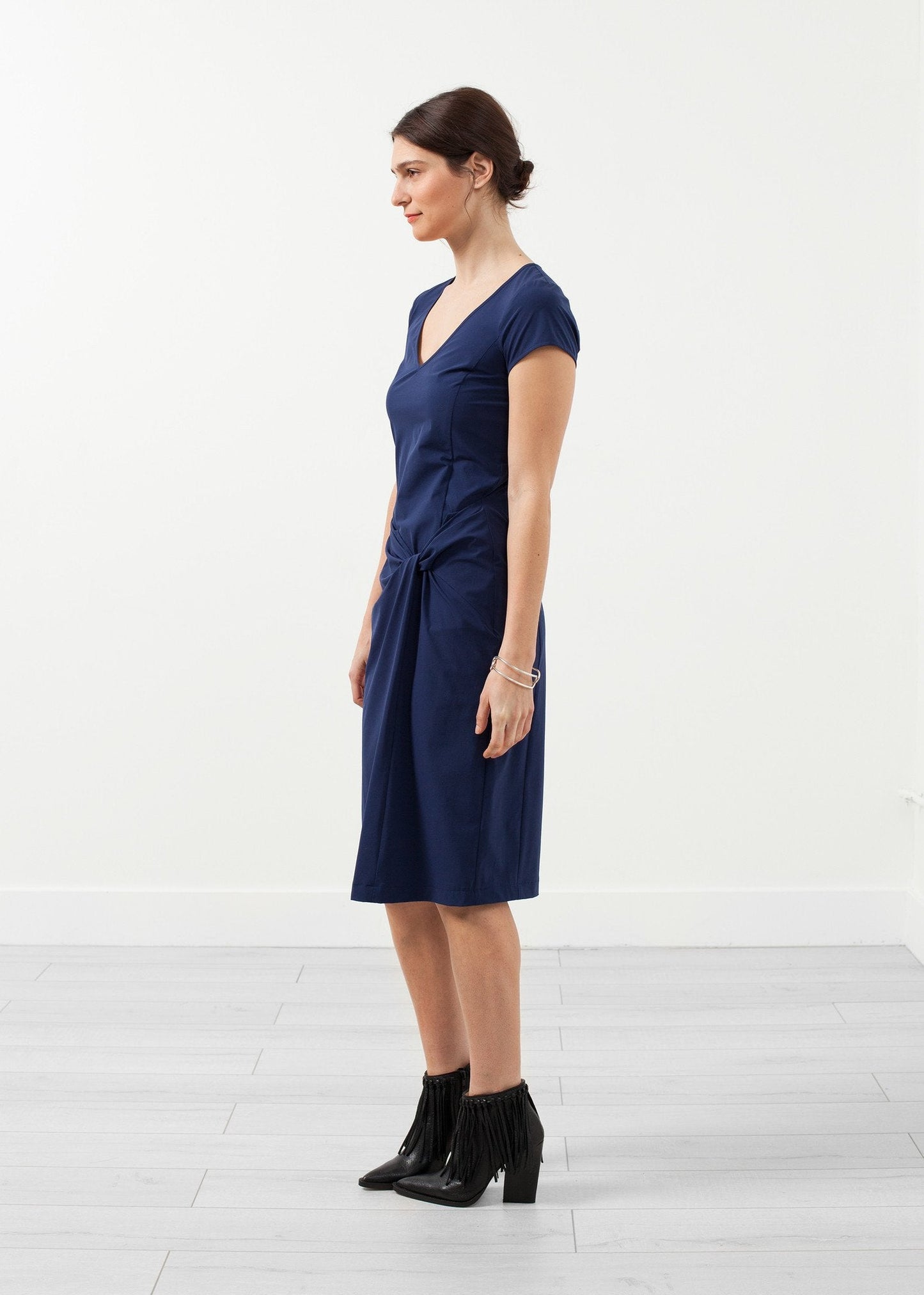 Vestido retorcido con cuello en V