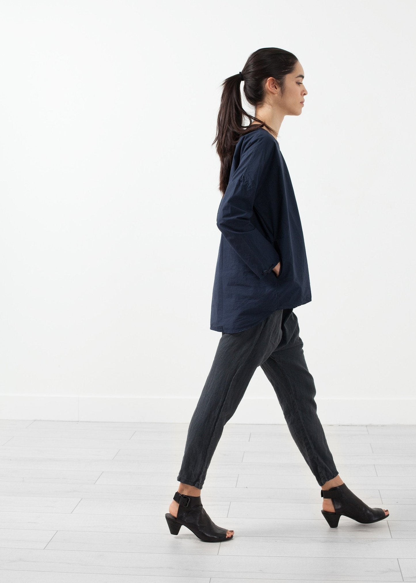 Pantalón cruzado