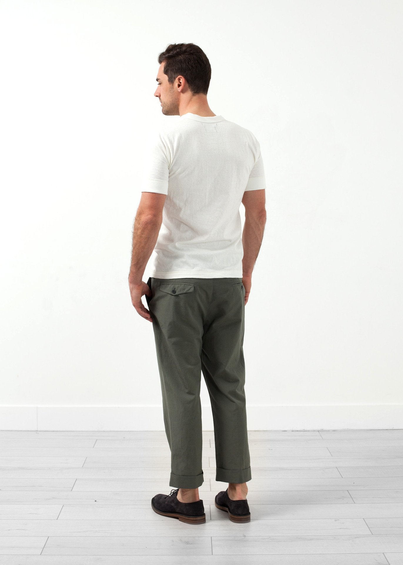 Pantalon à revers plat