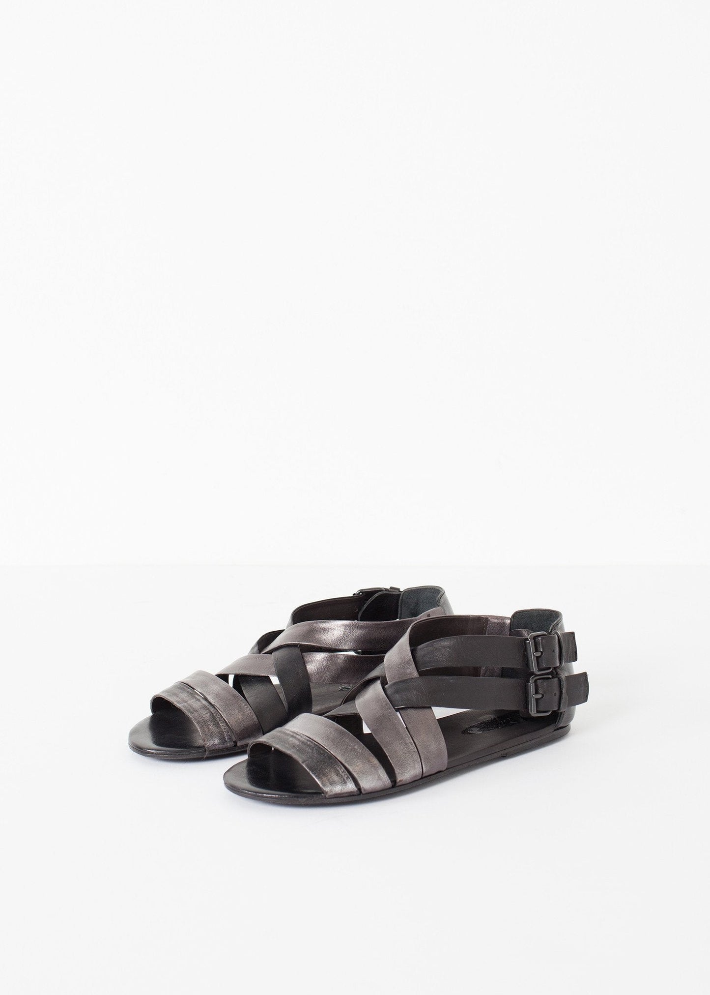 Sandalia Wrap en Negro/Acero