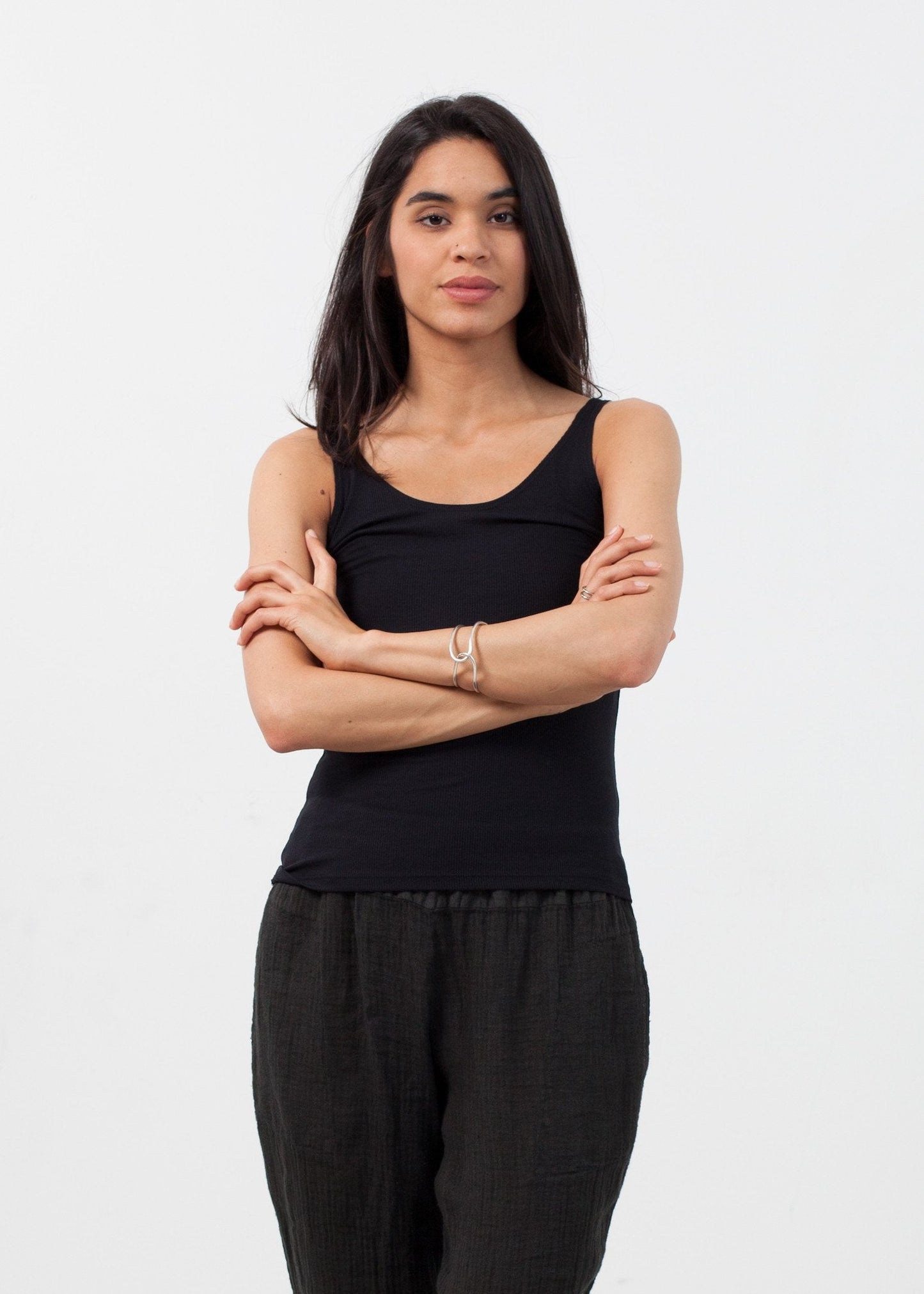 Camiseta sin mangas acanalada de plumas